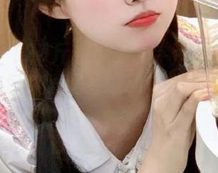 微密圈 – 120斤的小王同学带来的兔兔胶衣全套图包，唯美写真引领时尚风潮！.txt