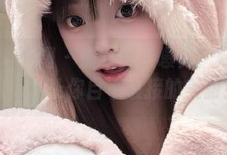 Feilin嗲囡囡 – 最新图库曝光！娜依灵儿女神写真，让你目不暇接的美丽！.txt