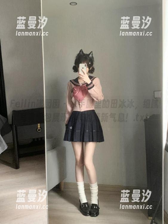 Feilin嗲囡囡 - 水手服里的田冰冰，细腻写真图包展现别样的清新气息！.txt