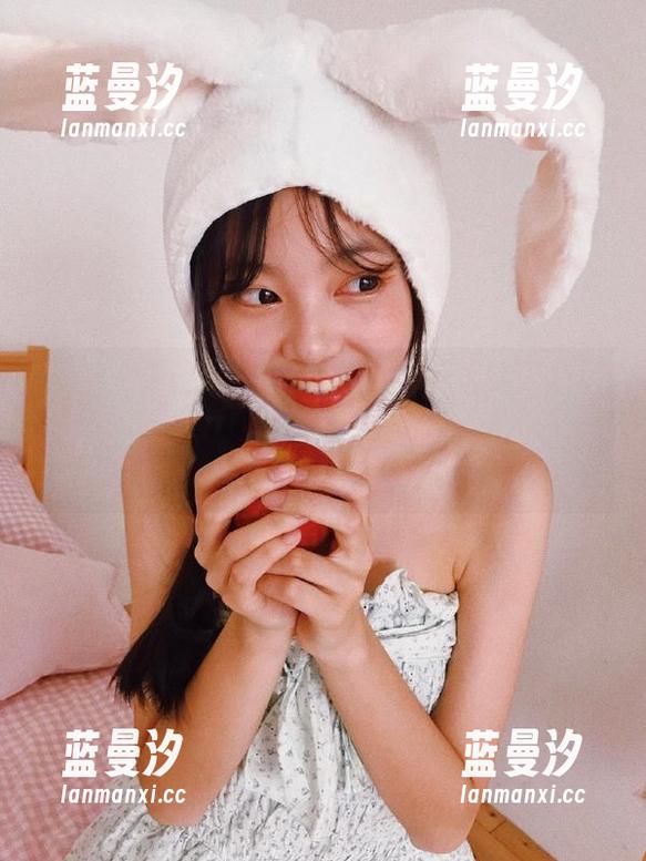 GIRLT果团网 - 套图更新！王语纯蕾丝写真，轻柔魅力尽展无遗，让你心动不已.txt