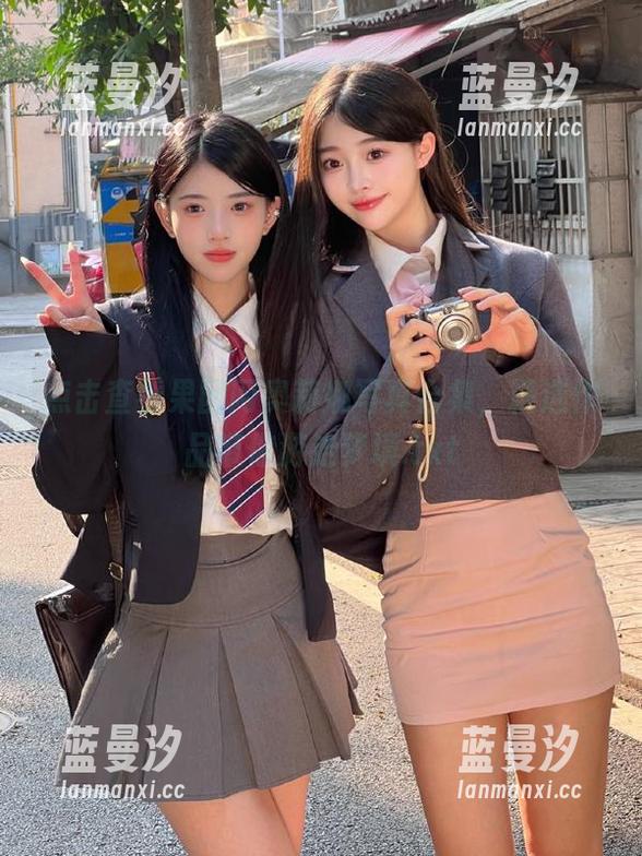 点击查看果团网奥莉娜写真合集，精选作品带你游走梦境.txt