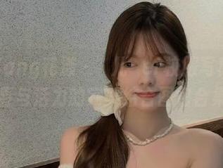 HuaYang花漾 – 玥儿玥er校服写真系列：青春与活力的完美结合图包合集.txt
