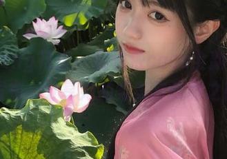 HuaYang花漾 – 赵惟依coco全新白色写真集发布，分享她的柔美与优雅之旅.txt