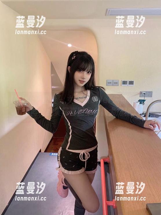 IMiss爱蜜社 - 女友Flower朱可儿的魅力瞬间，绝美写真图集合集大揭秘.txt