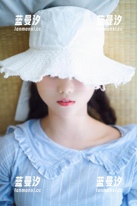 揭开KuukoW皮衣写真背后的故事，获取独特资源分享.txt
