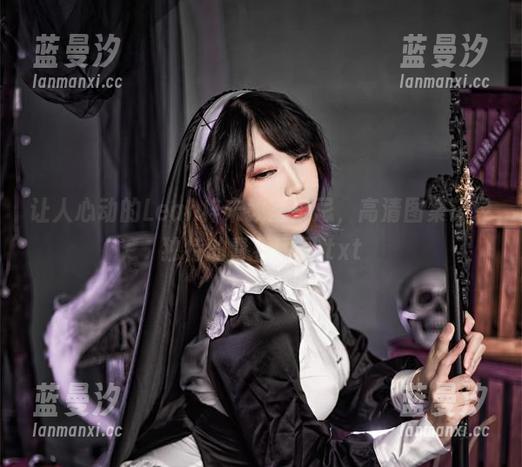 让人心动的Leah梓未教室禁忌，高清图集记录独特的青春瞬间.txt
