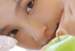 MFStar模范学院 – Manuela玛鲁娜短裤图集免费提供：探索博主独特风格，感受时尚与舒适的完美结合！.txt