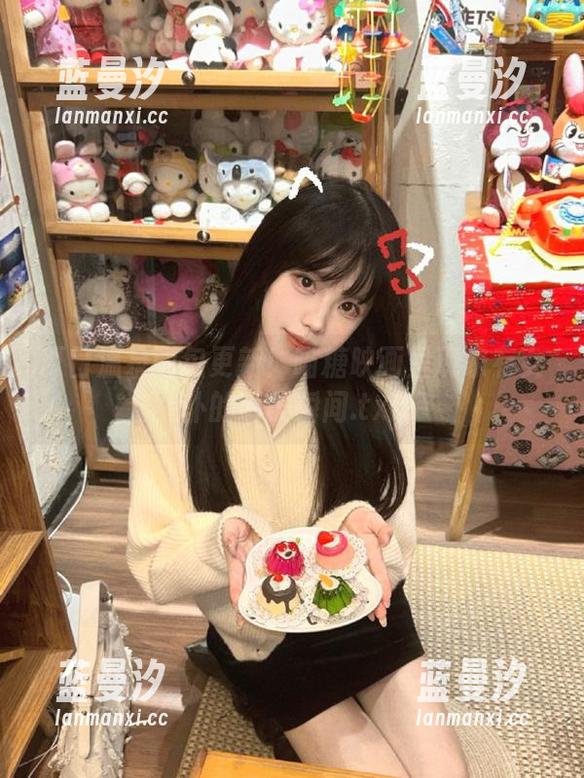 夏日温泉图包更新！喵糖映画呈现家有女仆的甜美瞬间.txt