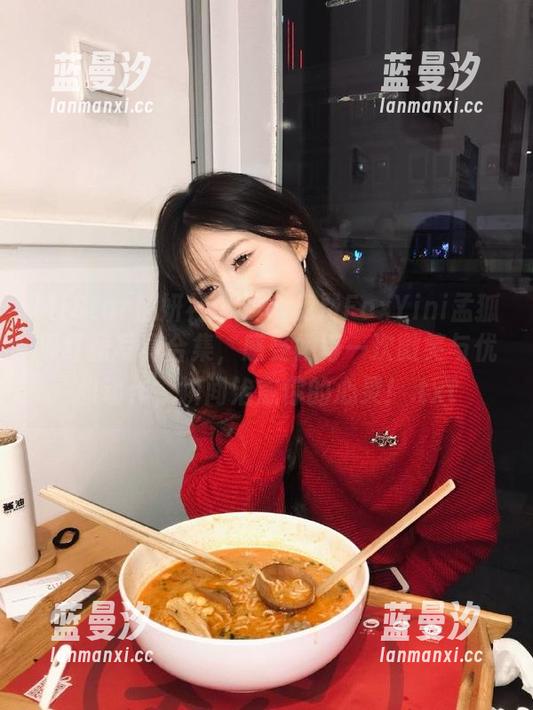 MiStar魅妍社 - 解锁免费FoxYini孟狐狸红裙写真合集，感受她每一次微笑与优雅动作，瞬间治愈你的心灵！.txt