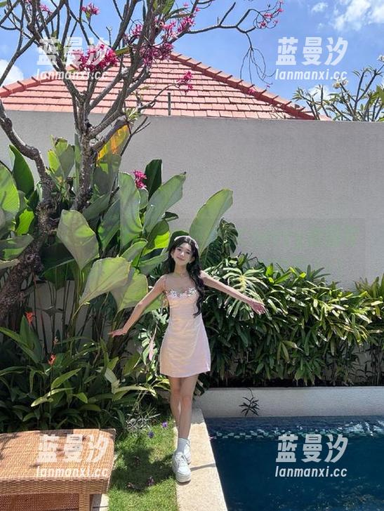 MiStar魅妍社 - 绯月樱_Cherry校园写真集精选：青春记忆中的闪耀瞬间.txt