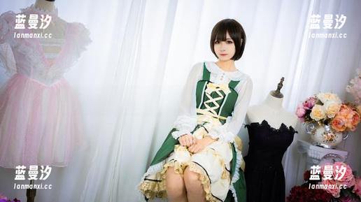 私拍合集来啦！Momoko葵葵倾情演绎碧蓝航线赤城与加贺的灵动魅力.txt
