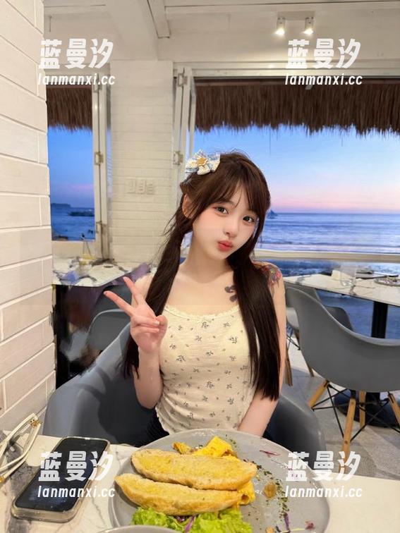 MyGirl美媛馆 - 看见Manuela玛鲁娜的秘密：原图与图册展现的独特魅力.txt