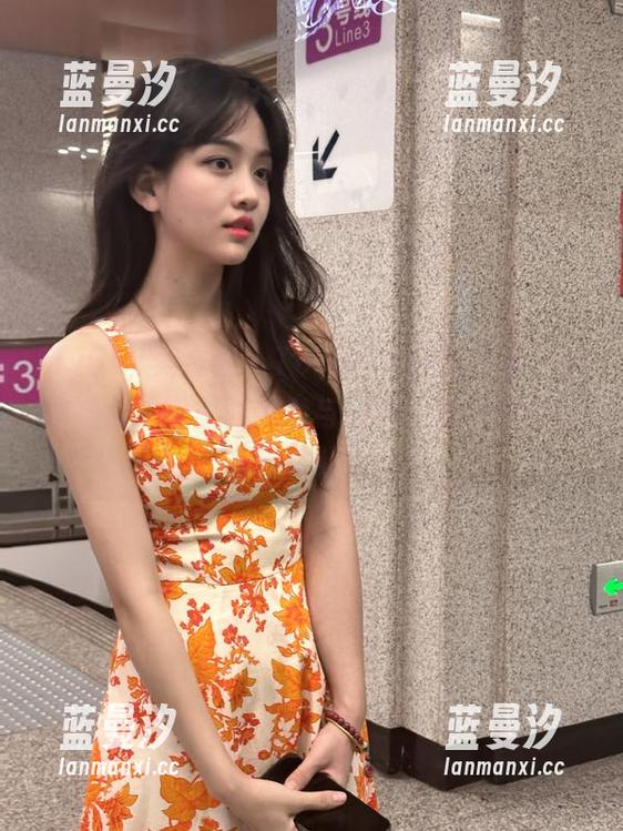 MyGirl美媛馆 - Toro羽住教室图集：记录她在课堂里的思考与探索，展现真实的青春写照.txt