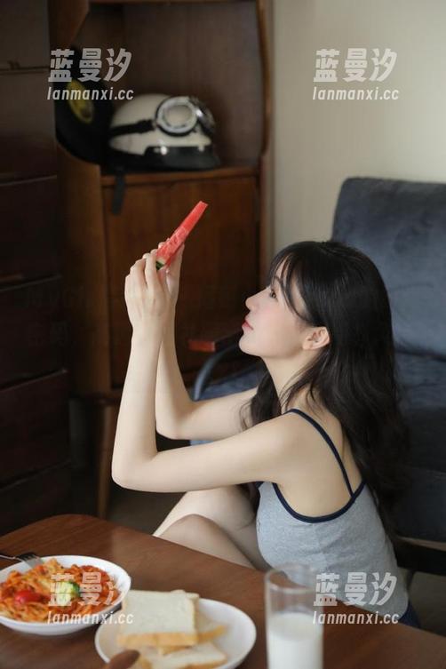 MyGirl美媛馆 - 揭秘小海臀rena的时尚密码，高清美图礼服组合，尽显别样风情.txt