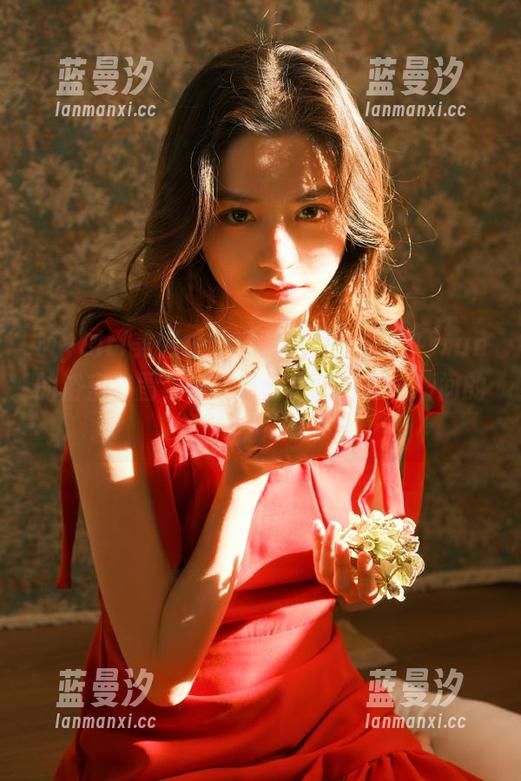 MyGirl美媛馆 - 私拍盛宴：艾然Airan的浴室套图，恰如其分地捕捉每一瞬间的美丽.txt