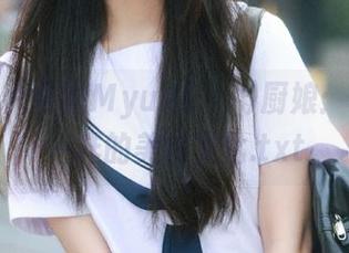 定制图片中的MyuA(뮤아)厨娘：发现不一样的美食文化.txt