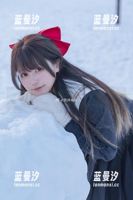 爆红博主Nyako喵子的㭴野本-奶牛比基尼写真，壁纸级图片下载不容错过！.txt