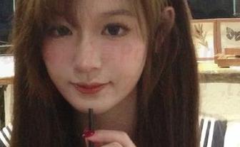 震撼来袭！高清分享PoppaChan的粉色写真之旅，绝对不可错过！.txt