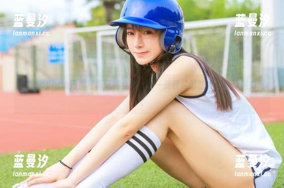 PoppaChan短裤写真风格合集：每一张照片都散发着无尽魅力.txt