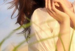 RUISG瑞丝馆 – 小葡萄miki的粉嫩诱惑：超美粉色写真合集，绝美壁纸等你来获取！.txt