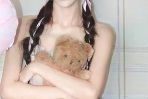 SSA丝社 – 免费送出橙子《黑色短裙》写真，美图连连，快来感受时尚魅力！.txt