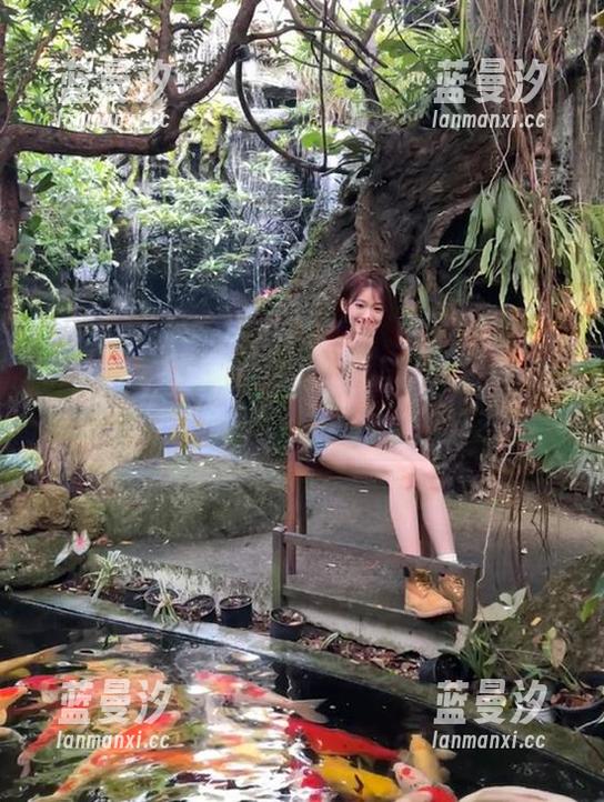 SiHua思话 - 聂小倩最新作品集发布，包臀下的肉丝美腿成就视觉盛宴！.txt
