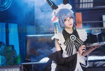 沉醉在Tomoyo酱的绝美姿态：无圣光雾枝礼服&水着套图等你来探索！.txt