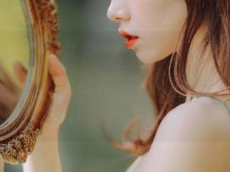 TouTiao头条女神 – “查莉娅姐姐”的福利图集，竟然让我对美的定义又有了新的认识！.txt