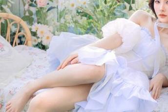 TouTiao头条女神 – 高清视觉盛宴：秦若兮棉袜写真，唤醒你的冬日时尚灵感.txt