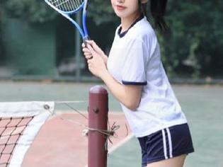 TouTiao头条女神 – 美足与高清美图的绝妙结合，苏可可W的独特风韵.txt