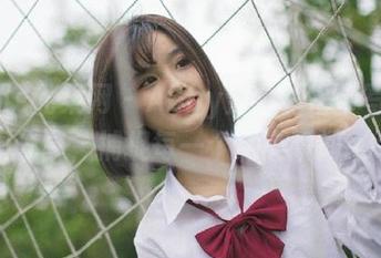 UGirls尤果网 – Abby金金的吊带写真原图分享，捕捉每一个绝美瞬间.txt