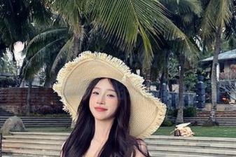 UGirls尤果网 – Angela楚楚全新清纯写真原图资源，带你领略独特的自然风韵.txt