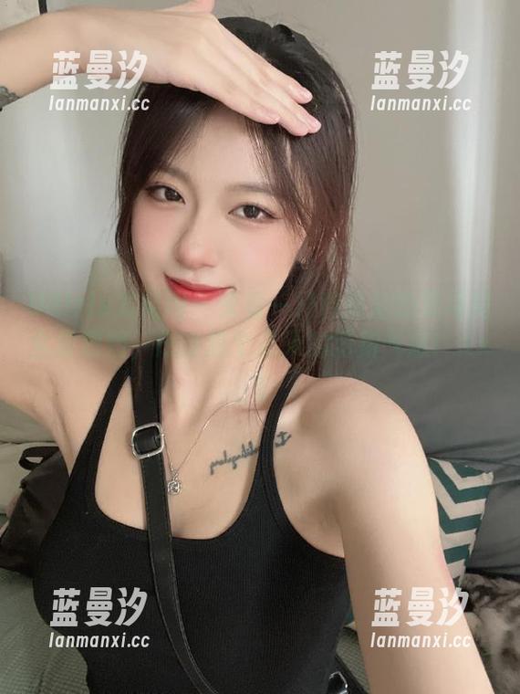 UGirls尤果网 - 来看一只香蕉船的双马尾全套原图，感受这个夏天的清新气息！.txt