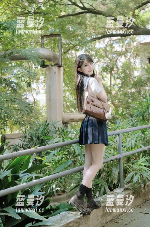 UGirls尤果网 - 迷人华丽的赵伊彤女王写真合集，精心挑选的绝美照片.txt
