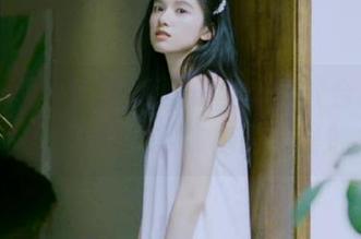 UGirls尤果网 – 赵伊彤丝袜写真合集，丰富资源邀请你一同欣赏她的无限魅力.txt