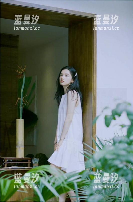 UGirls尤果网 - 赵伊彤丝袜写真合集，丰富资源邀请你一同欣赏她的无限魅力.txt