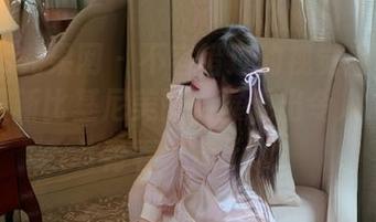 UGirls尤果网 – 不容错过的视觉盛宴！陈幼伊最新比基尼美图，展现出令人心动的青春气息.txt