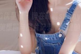 UXING优星馆 – 醉在晓茜sunny的毛衣中：精美原图与图片记录下温暖的瞬间！.txt