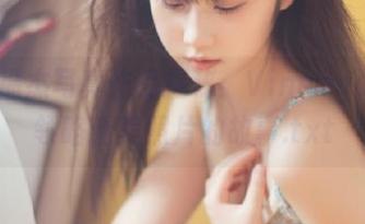 约尔·福杰写真作品揭秘：Vinnegal带你领略精美照片的故事.txt
