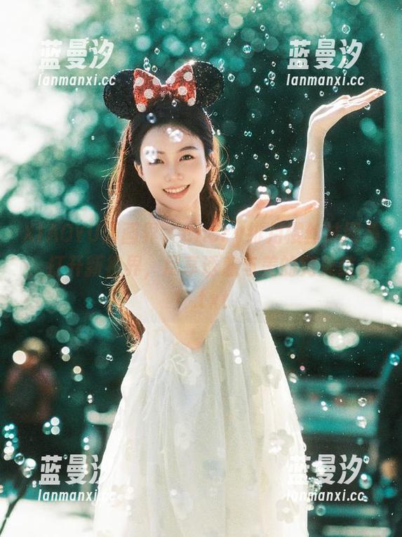 XIAOYU语画界 - Chery绯月樱丝袜图集，打开新视界，尽享诱惑与美的完美结合！.txt