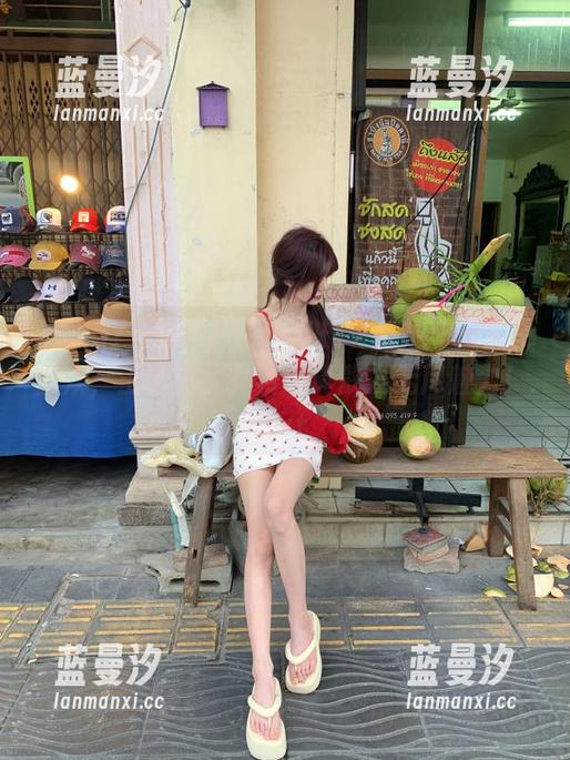 XINGYAN星颜社 - 自拍有技术，搞笑更出众，王雨纯的免费写真散发无尽魅力！.txt