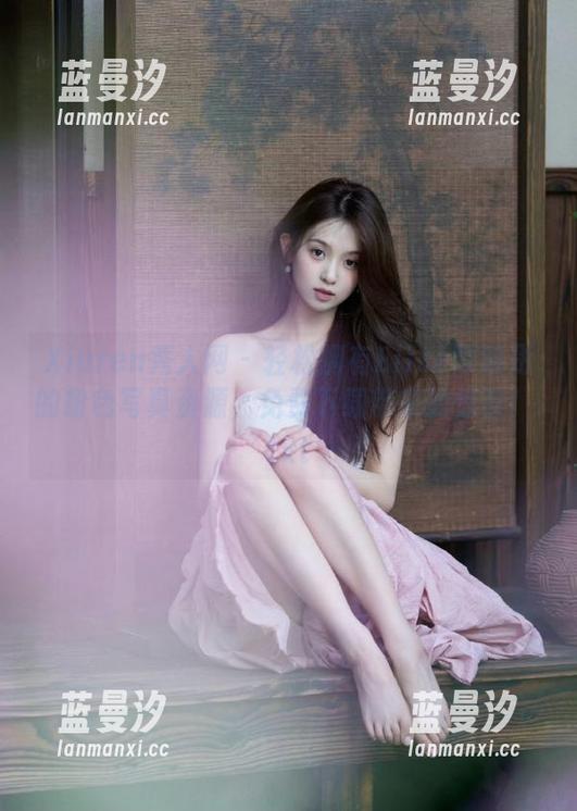 Xiuren秀人网 - 轻松拥有Elise谭晓彤的粉色写真资源，免费下载带来的惊喜！.txt