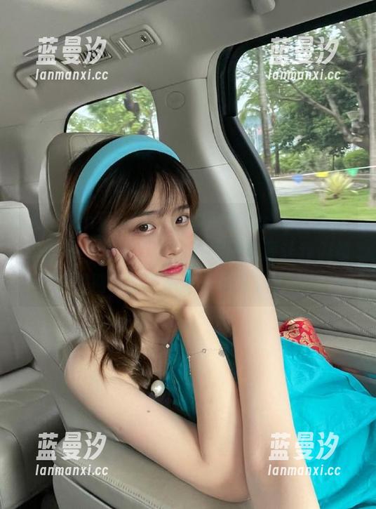 Xiuren秀人网 - 探索M梦baby在浴缸中的每一个细节，她的美图资源让我们领略到别样的生活与艺术交融。.txt