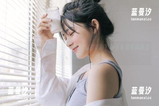 Xiuren秀人网 - 想要Nono酱的私拍制服？独家资源等你来发掘，别错过！.txt