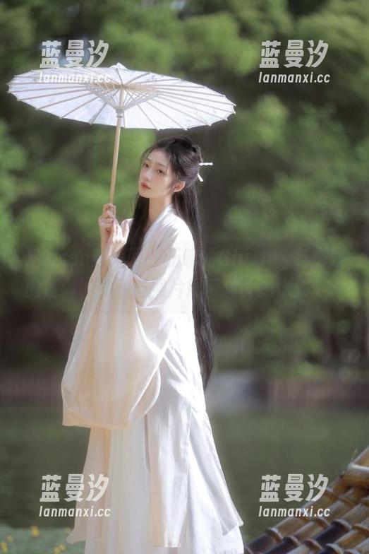 Xiuren秀人网 - 伍晓丽Shirley与婚纱的邂逅，美图与照片展示别样的优雅.txt