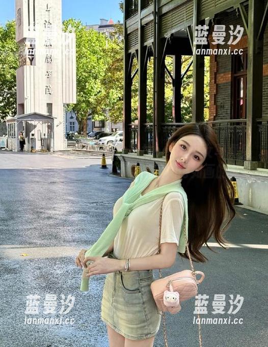 Xiuren秀人网 - 余贝拉bella少女写真免费大放送，立即下载，感受如诗如画的少女情怀！.txt