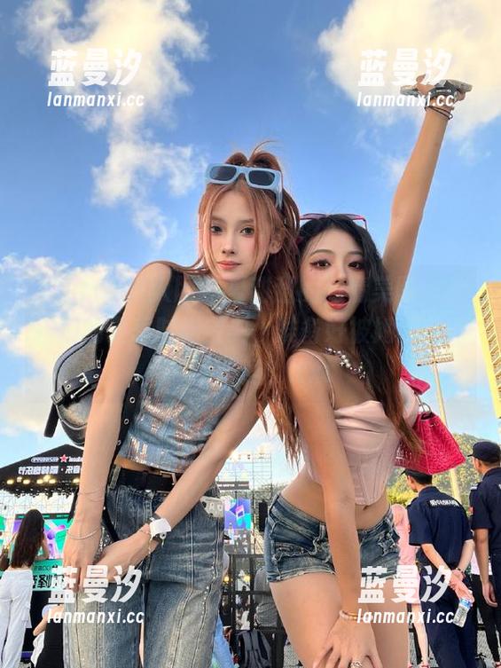 Xiuren秀人网 - 夏甜甜的高清美图，女孩们的夏季时尚宝典，准备好被她的魅力打脸了吗？.txt