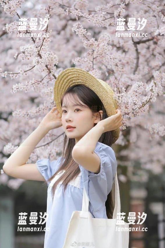 Xiuren秀人网 - 不容错过的瞬间！小芭乐全新美脚作品原图，最新风格尽在其中！.txt
