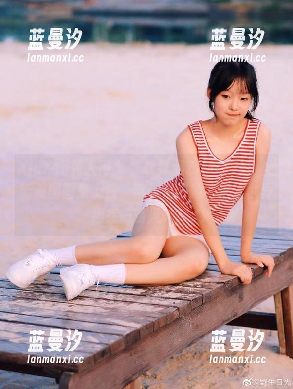 Xiuren秀人网 - “战姝羽Zina护士”全新美图图集上线，带你走进她的护理世界，别有一番风味！.txt