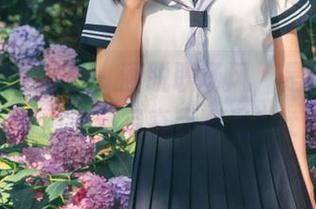 Xiuren秀人网 – 洒脱职场风，是小逗逗的高清办公室写真大曝光！.txt